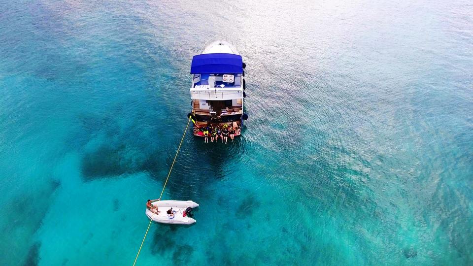 Yacht Rental in Athens (3)