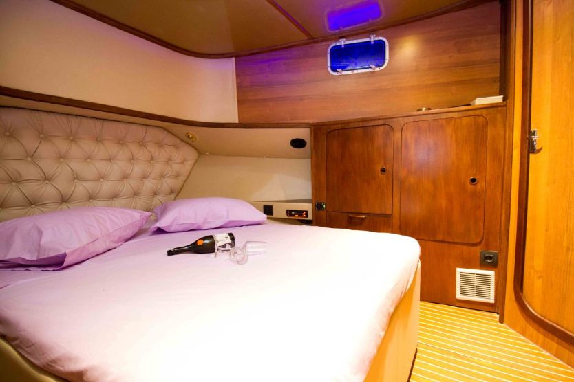 Yacht Rental in Athens