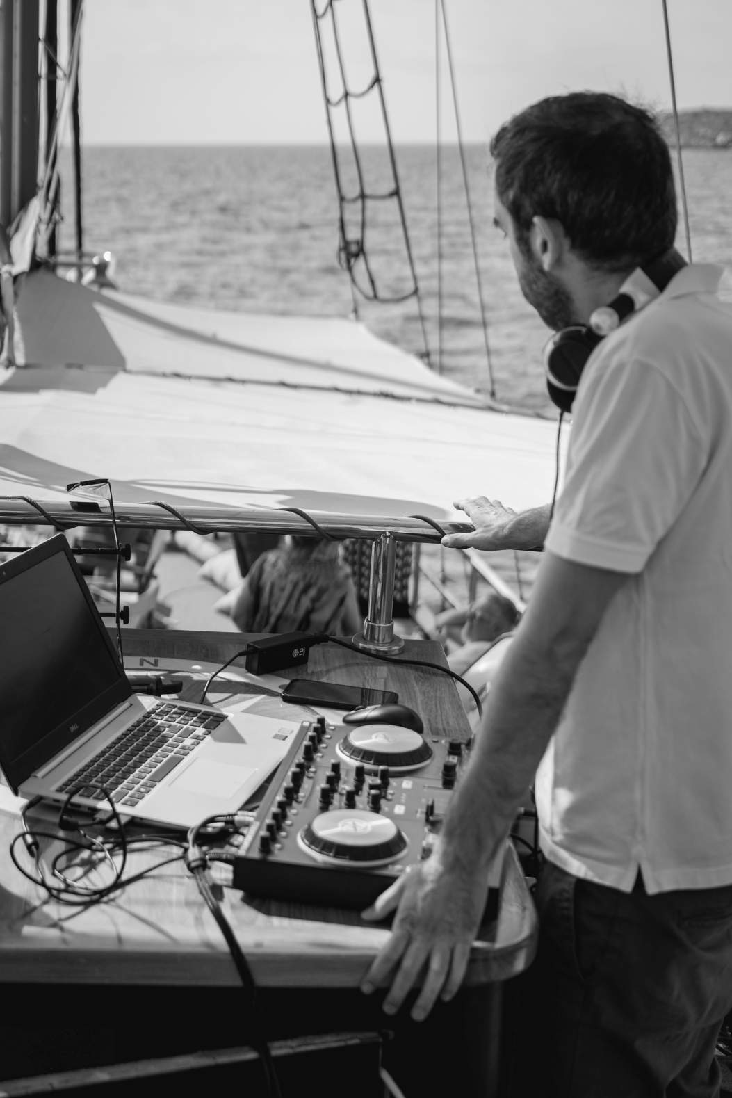dj