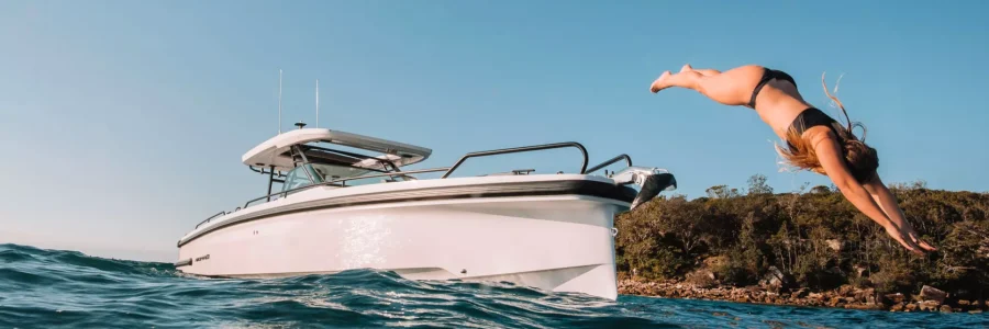 Yacht charter in Athens in crystal clear waters near Sounio